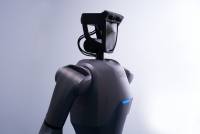 Voorbeeld: DOBOT Atom - humanoïde robot Voorbeeld: DOBOT Atom - humanoïde robot