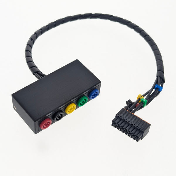 Módulo de aprendizaje de robótica - producción de coches para cobots de Dobot y Universal Robots